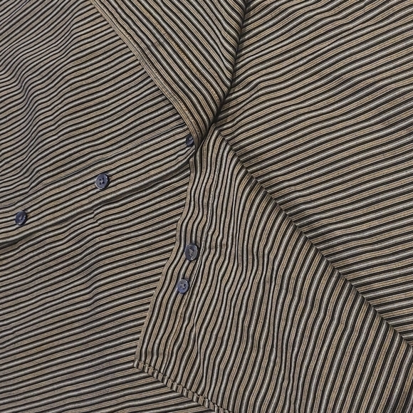 3/$20 Van Heusen Black/Gold Stripes Button Down Shirt - Picture 4 of 6
